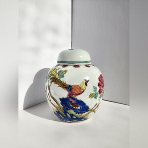 CHINESE VASE URN GINGER JAR LIDDED EXOTIC BIRD FLOWERS 6"